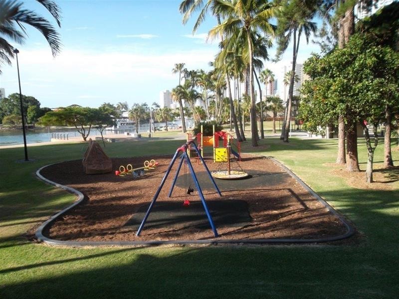 40 Watson Esplanade, Surfers Paradise QLD 4217