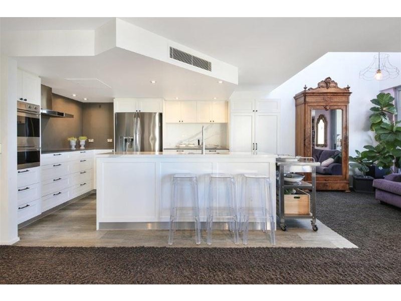 2102/21 Cypress Avenue, Surfers Paradise QLD 4217