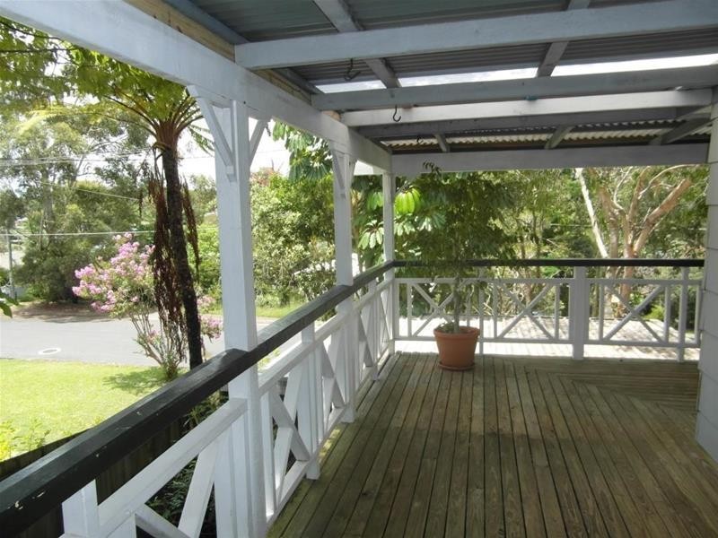 15  Gurrah Avenue, Southport QLD 4215