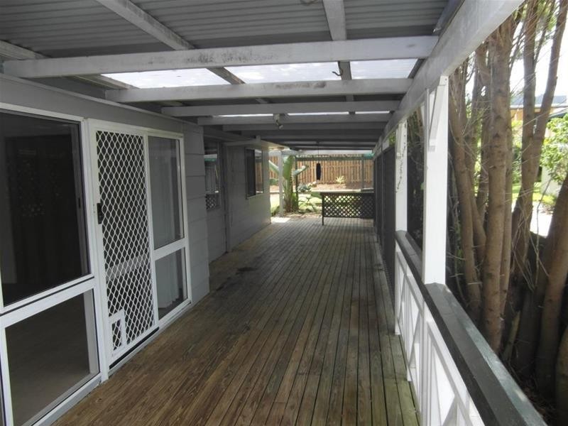 15  Gurrah Avenue, Southport QLD 4215