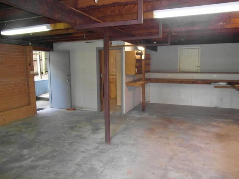 15  Gurrah Avenue, Southport QLD 4215