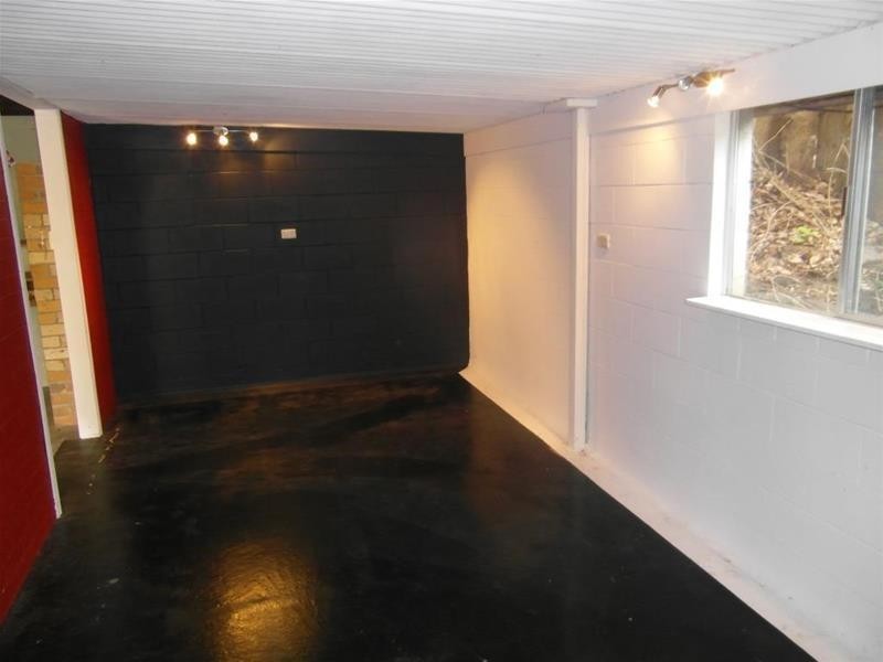 15  Gurrah Avenue, Southport QLD 4215