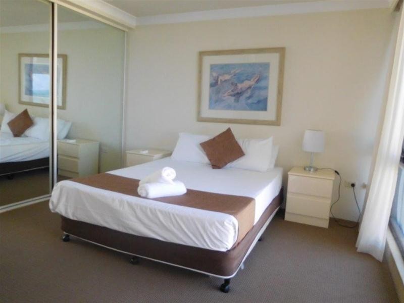 9B/30 Laycock Street, Surfers Paradise QLD 4217