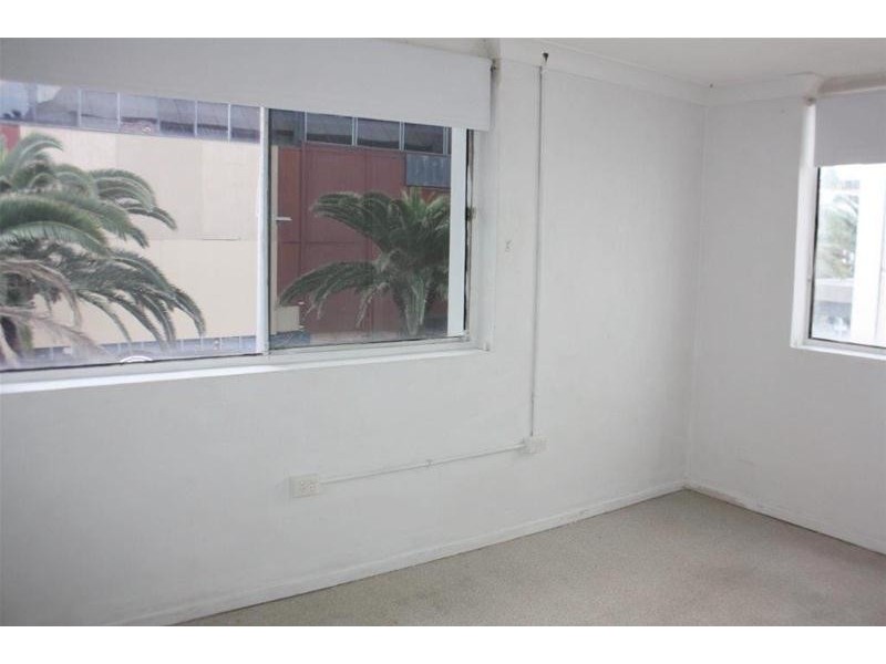 23/15 Cavill Avenue, Surfers Paradise QLD 4217