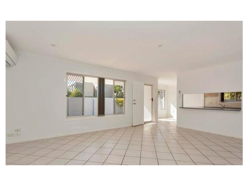 10 Vespa Crescent, Surfers Paradise QLD 4217