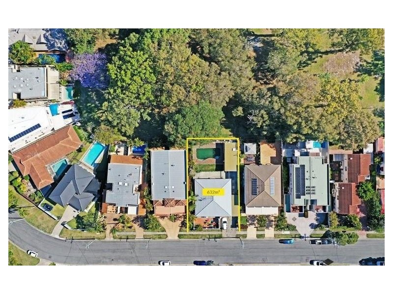 10 Vespa Crescent, Surfers Paradise QLD 4217