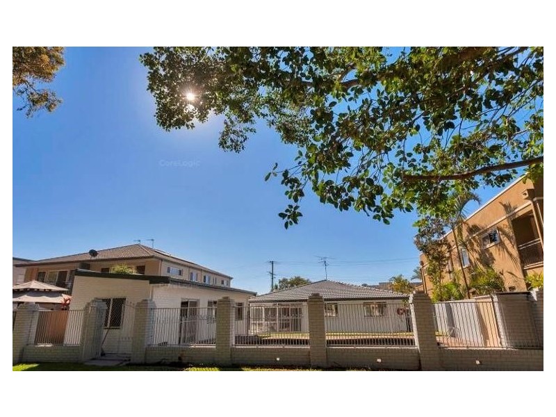 10 Vespa Crescent, Surfers Paradise QLD 4217