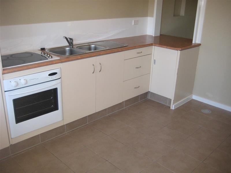 33 Kalimna Drive, Broadbeach QLD 4218