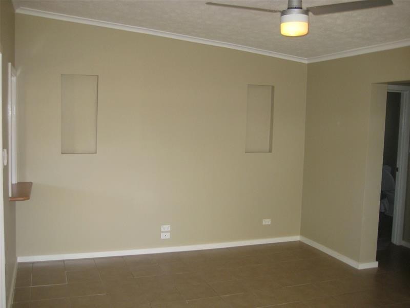 33 Kalimna Drive, Broadbeach QLD 4218