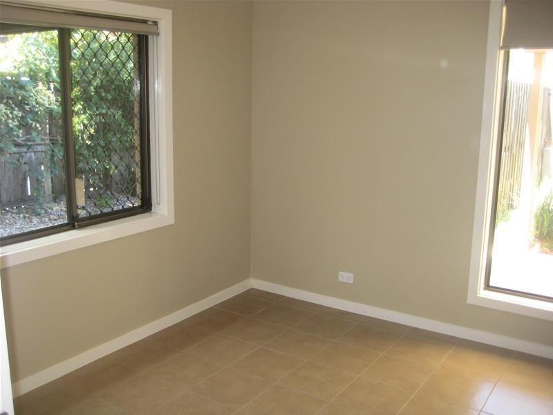 33 Kalimna Drive, Broadbeach QLD 4218