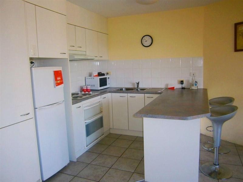 1002/8 Trickett Street, Surfers Paradise QLD 4217