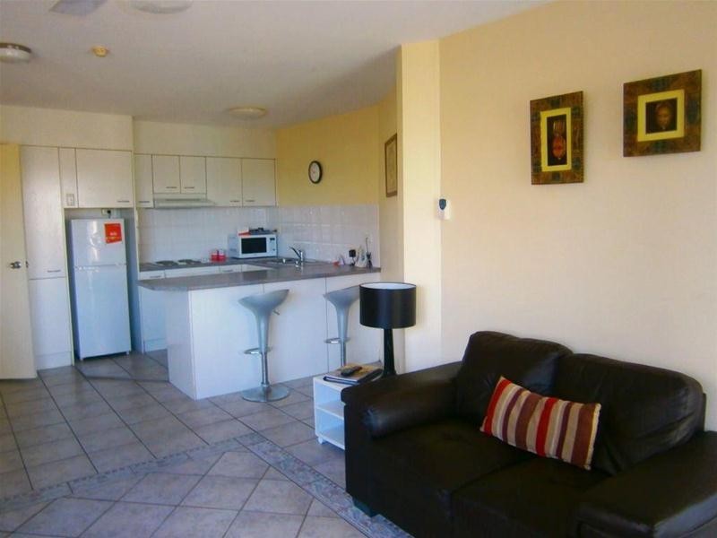 1002/8 Trickett Street, Surfers Paradise QLD 4217