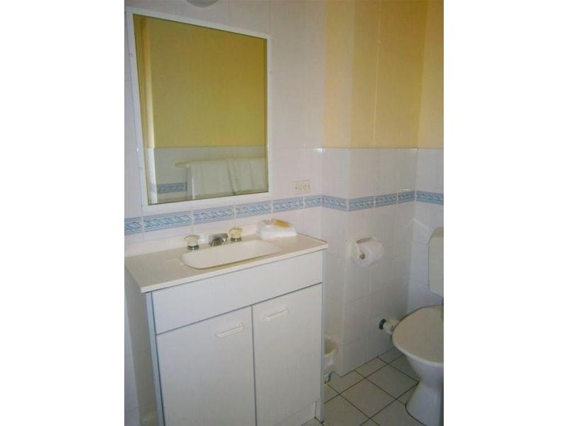 1002/8 Trickett Street, Surfers Paradise QLD 4217