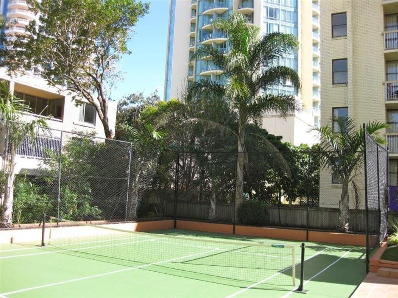 1002/8 Trickett Street, Surfers Paradise QLD 4217