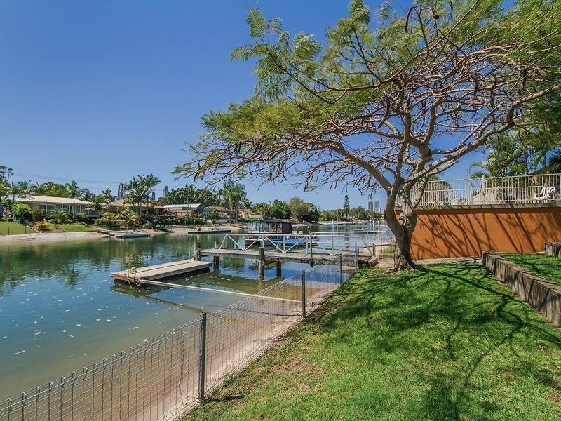 49 Rapallo Avenue, Isle Of Capri QLD 4217