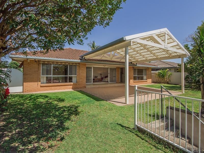 49 Rapallo Avenue, Isle Of Capri QLD 4217