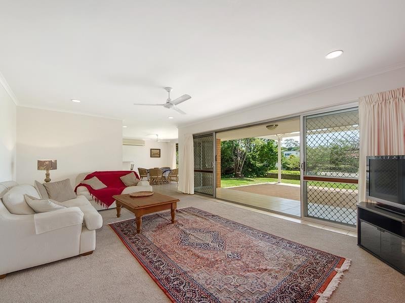 49 Rapallo Avenue, Isle Of Capri QLD 4217