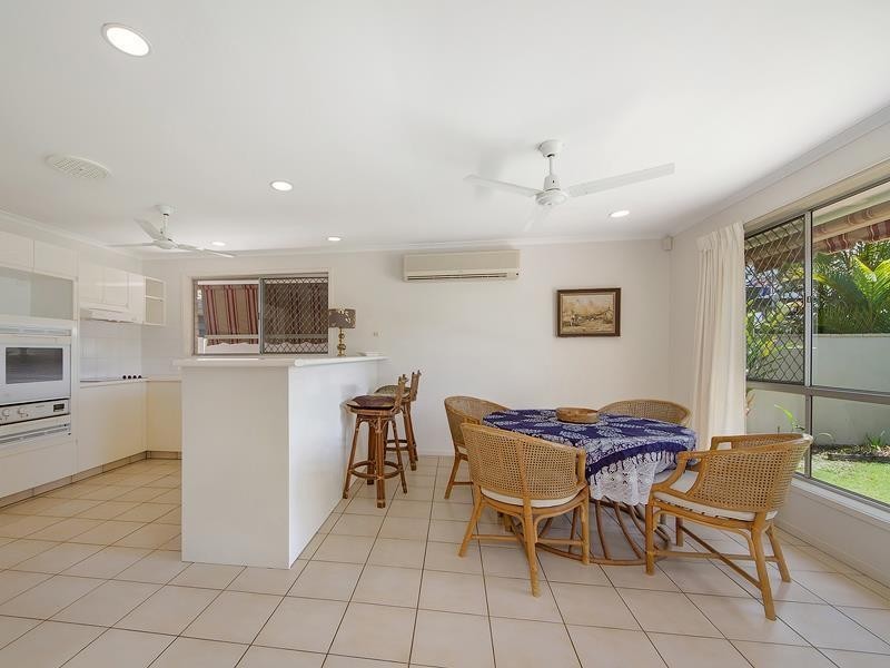 49 Rapallo Avenue, Isle Of Capri QLD 4217