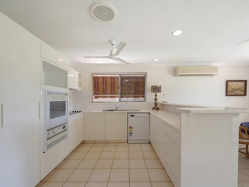 49 Rapallo Avenue, Isle Of Capri QLD 4217