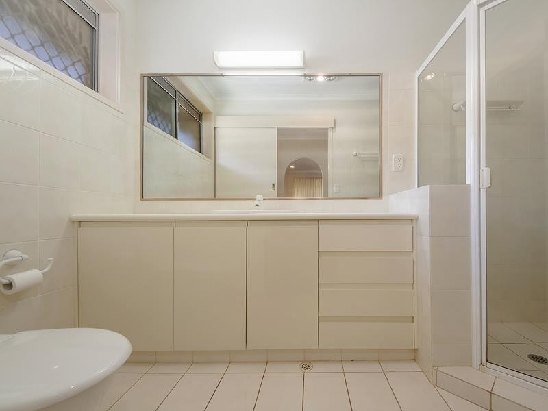 49 Rapallo Avenue, Isle Of Capri QLD 4217