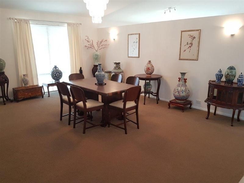 18 Christa Way, Benowa Waters QLD 4217