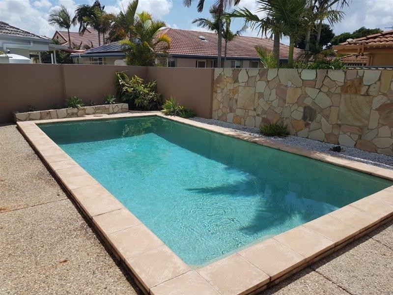 18 Christa Way, Benowa Waters QLD 4217