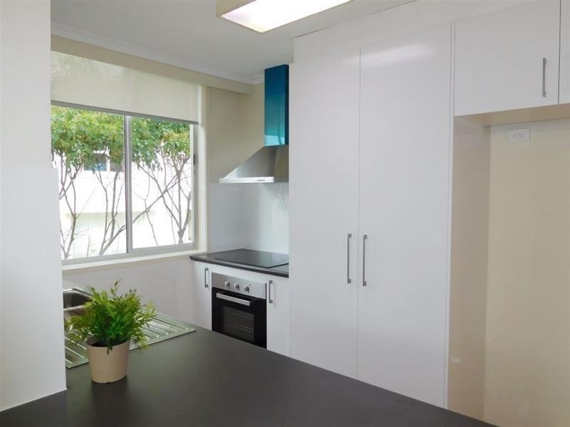 10 Aubrey Street, Surfers Paradise QLD 4217