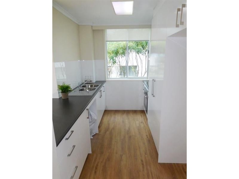 10 Aubrey Street, Surfers Paradise QLD 4217