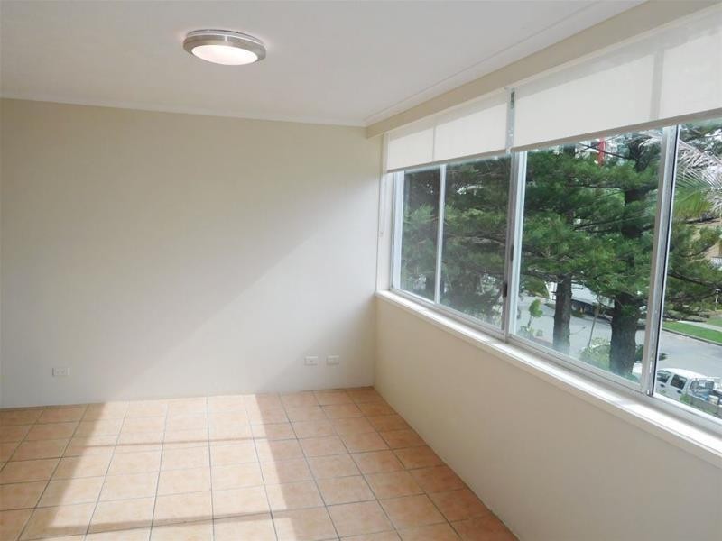 10 Aubrey Street, Surfers Paradise QLD 4217