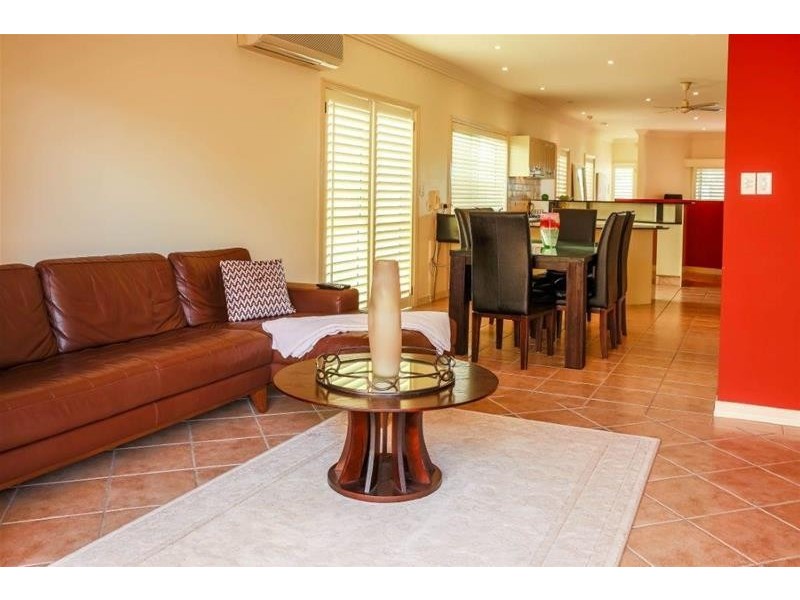 2/59 Palm Avenue, Surfers Paradise QLD 4217