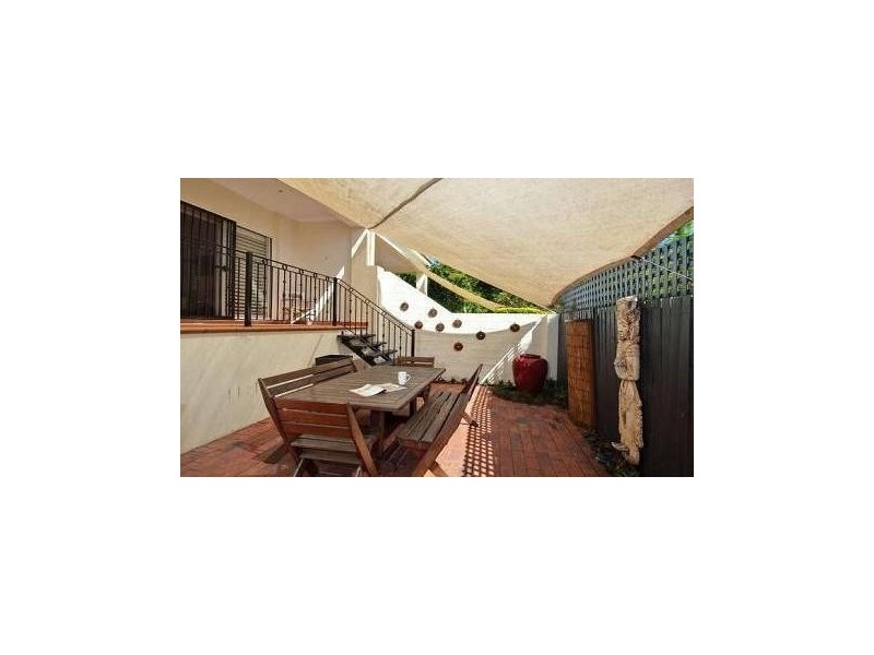 2/59 Palm Avenue, Surfers Paradise QLD 4217