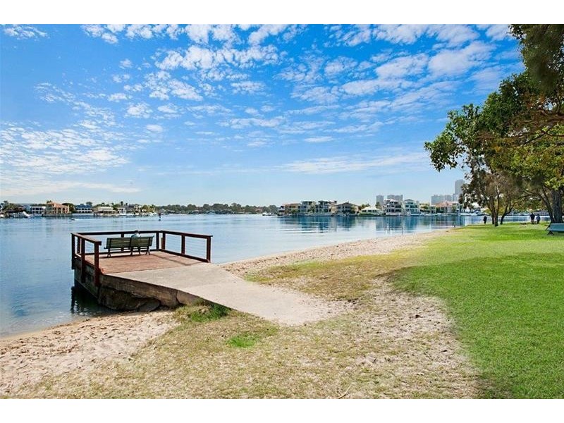 2/59 Palm Avenue, Surfers Paradise QLD 4217