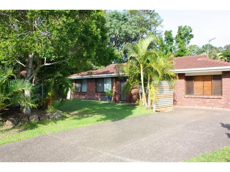 1 Cantebury Chase, Ashmore QLD 4214