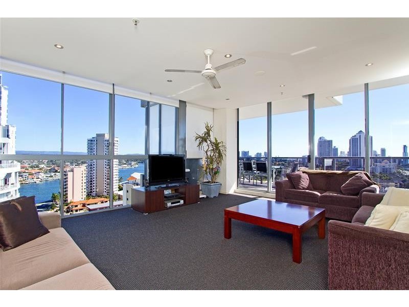 18 Cypress Avenue ‘Solaire’ Budds Beach, Surfers Paradise QLD 4217