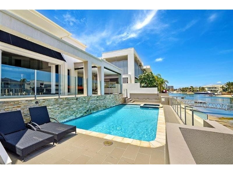 18 Viking Court, Paradise Waters QLD 4217