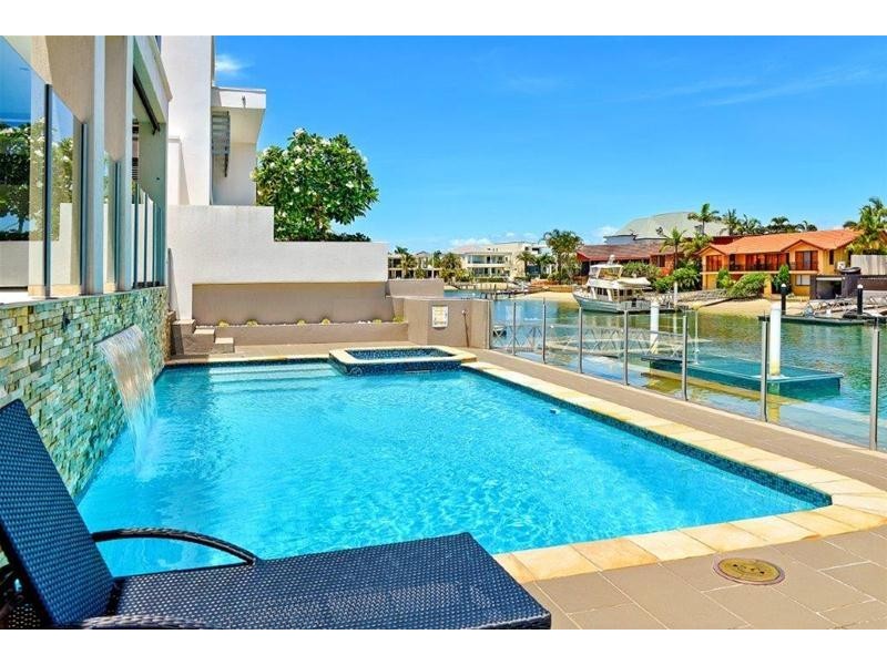 18 Viking Court, Paradise Waters QLD 4217