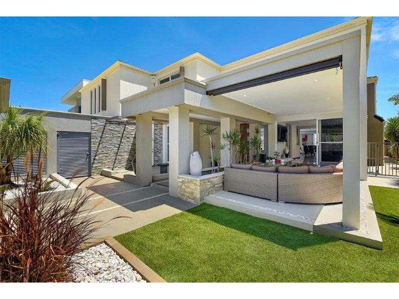 18 Viking Court, Paradise Waters QLD 4217