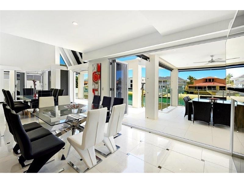 18 Viking Court, Paradise Waters QLD 4217