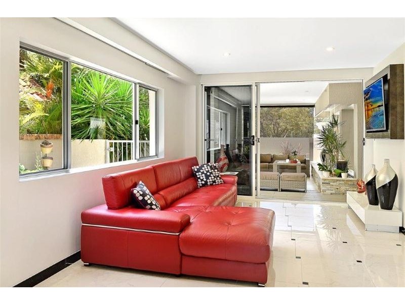 18 Viking Court, Paradise Waters QLD 4217