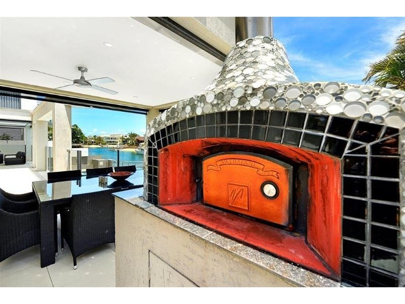 18 Viking Court, Paradise Waters QLD 4217