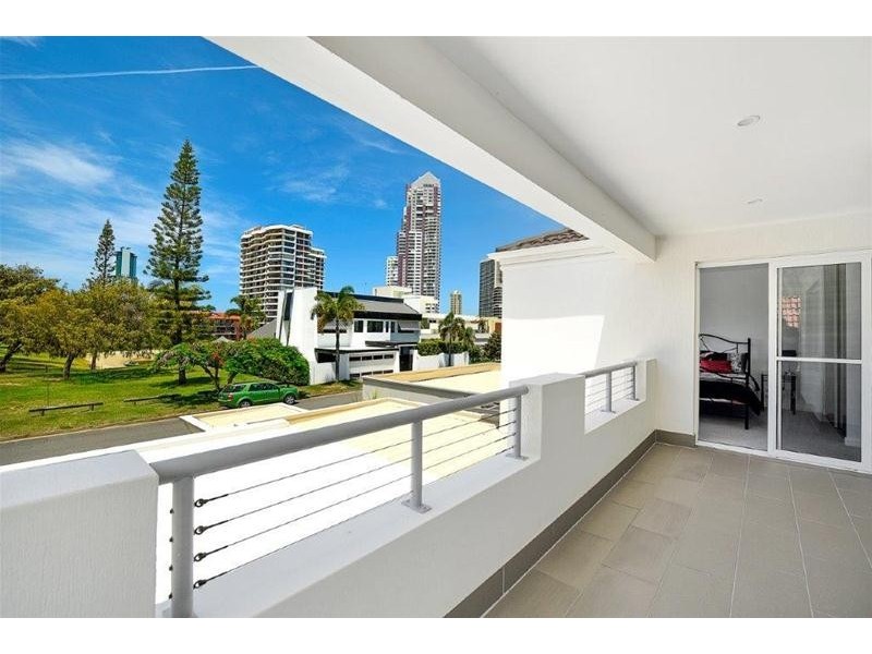 18 Viking Court, Paradise Waters QLD 4217