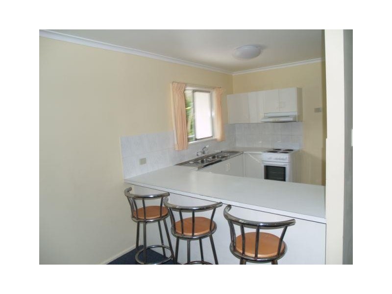 8 Acacia Avenue, Surfers Paradise QLD 4217