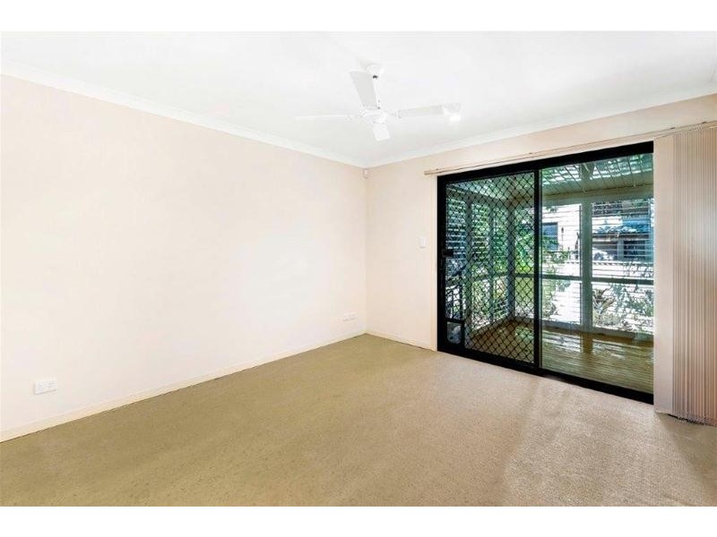 32 Genoa Street, Surfers Paradise QLD 4217