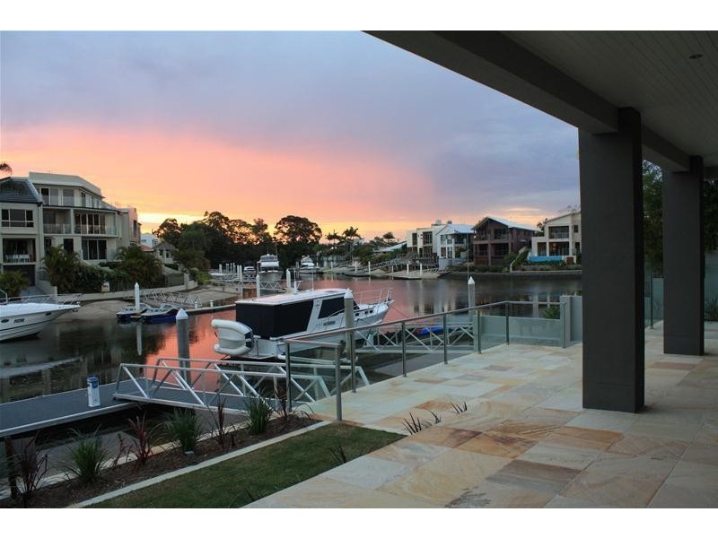 74 Gibraltar Drive, Isle Of Capri QLD 4217