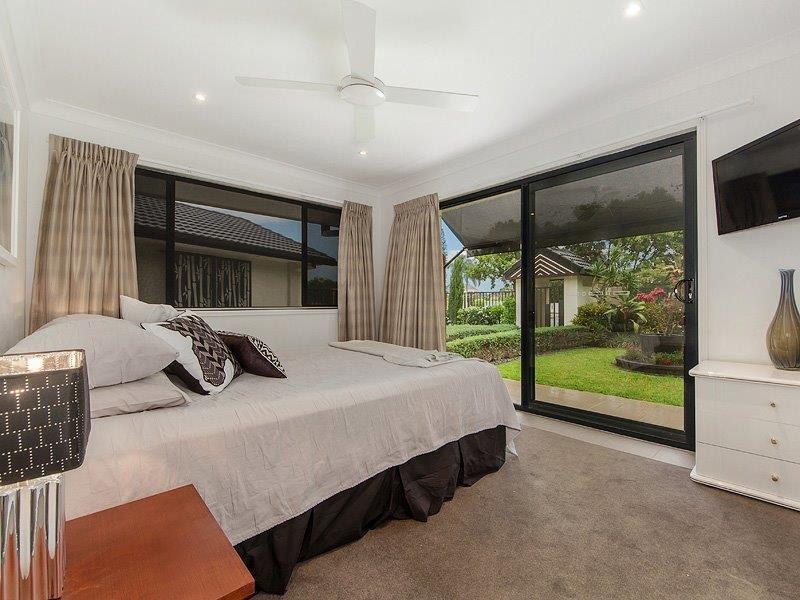 2 Kookaburra Court, Sorrento QLD 4217