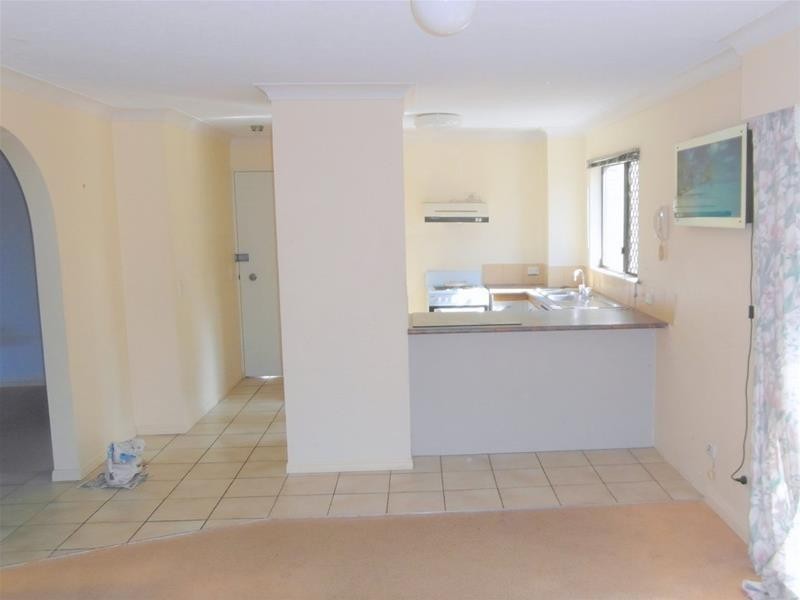 26 Lather Street “Walton Court”, Southport QLD 4215