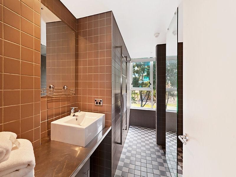 “One” 1 The Esplanade, Surfers Paradise QLD 4217