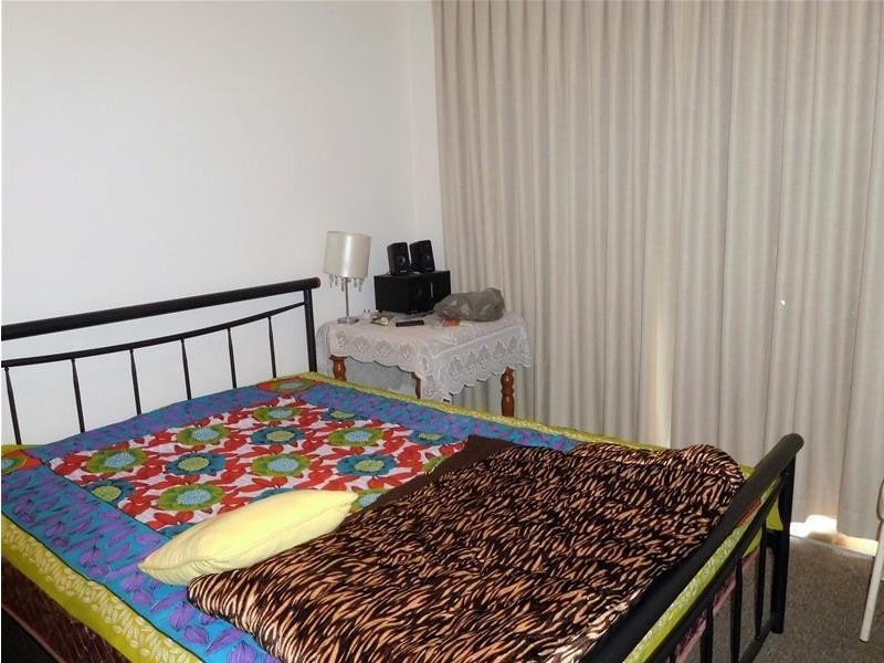 2/11 Stanhill Drive, Surfers Paradise QLD 4217