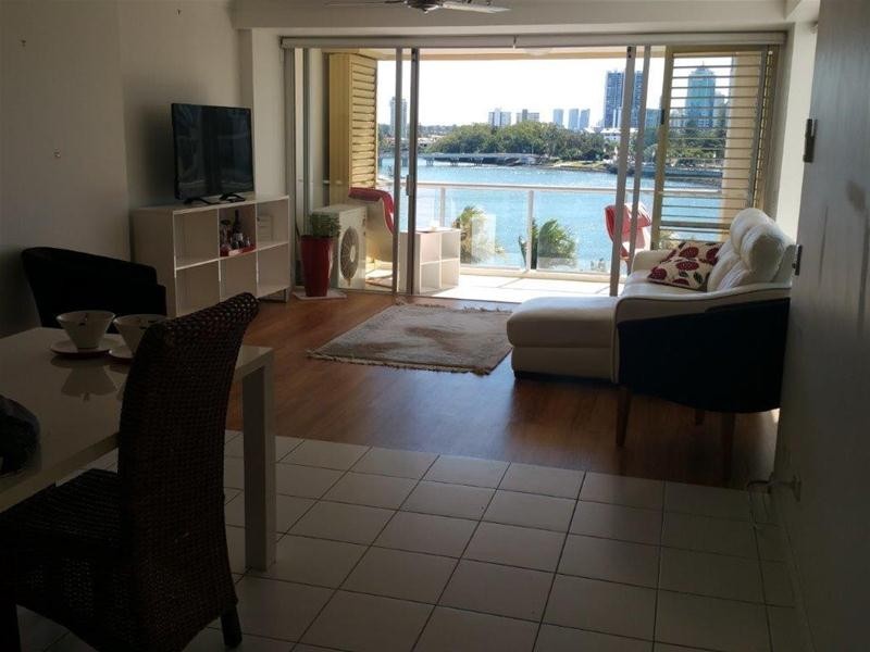 19/2894 Gold Coast Highway, Surfers Paradise QLD 4217