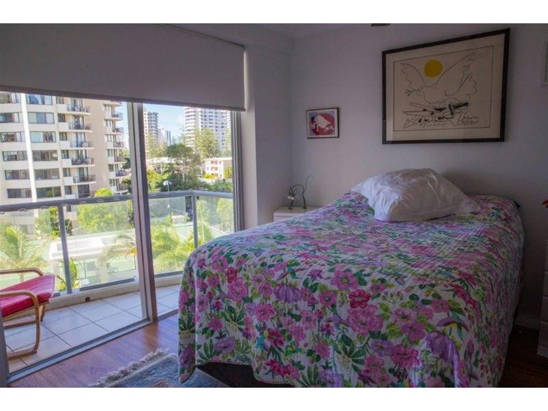 19/2894 Gold Coast Highway, Surfers Paradise QLD 4217